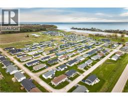 19 SILVER ASPEN Drive - 43