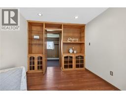 81 FISHCARRIER Street N - 14