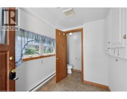 81 FISHCARRIER Street N - 35