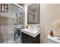 57 MARGARET Avenue S - 31