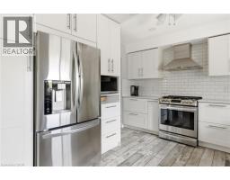 25 GREENOCK Drive - 3