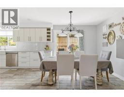 25 GREENOCK Drive - 5