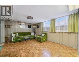 12 MARKET Street - 29