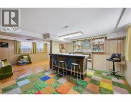 12 MARKET Street - 32
