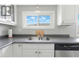 26 RIVERCREST Road - 12