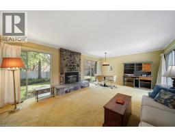 133 MCCALL Crescent - 25
