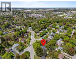 133 MCCALL Crescent - 4