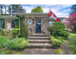 133 MCCALL Crescent - 9
