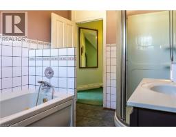220 QUEEN Street - 36