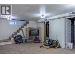 220 QUEEN Street - 38