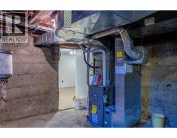 220 QUEEN Street - 40