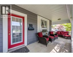 220 QUEEN Street - 9