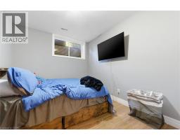 901 VALEBROOK Court - 32
