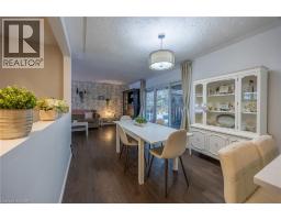 70 BERKLEY Crescent - 12