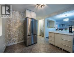 70 BERKLEY Crescent - 13