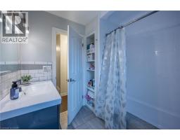 70 BERKLEY Crescent - 22