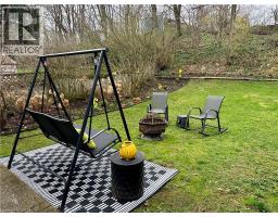 70 BERKLEY Crescent - 3