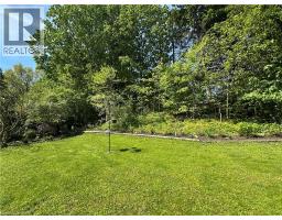 70 BERKLEY Crescent - 39