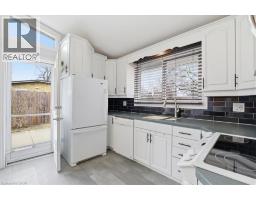 81 NORTH PARK Crescent - 7