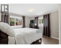 81 NORTH PARK Crescent - 9