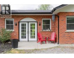 111 DECOU Road - 2