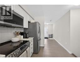 61 PRESTWICK Street - 13