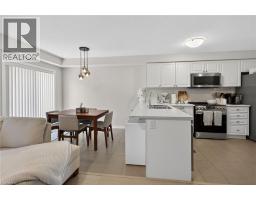 61 PRESTWICK Street - 16
