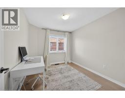 61 PRESTWICK Street - 32