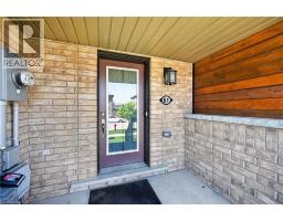 61 PRESTWICK Street - 4