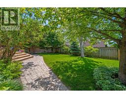 6 SCOTTSWOOD Lane - 38