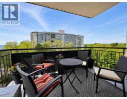 5250 LAKESHORE Road UnitNo. 602 - 27