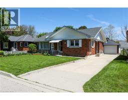 15 RICHARD Avenue - 1