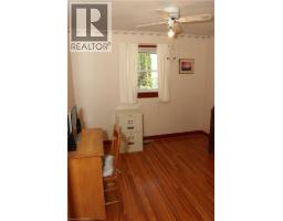 15 RICHARD Avenue - 10