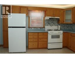 15 RICHARD Avenue - 13