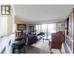 250 GLENRIDGE Drive UnitNo. 401 - 9