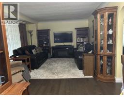 11 JAMES Avenue - 6