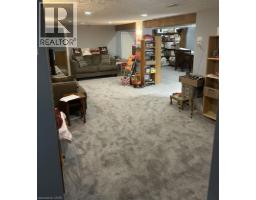 11 JAMES Avenue - 9