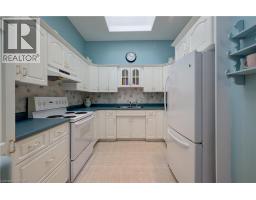 27 BITTERNUT Place - 14