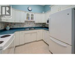 27 BITTERNUT Place - 16