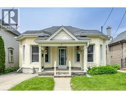86 MANITOBA Street - 1