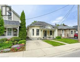 86 MANITOBA Street - 3