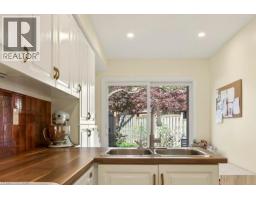 10 HUNTINGWOOD Avenue UnitNo. 20 - 13