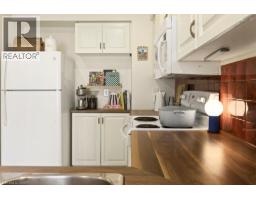 10 HUNTINGWOOD Avenue UnitNo. 20 - 14