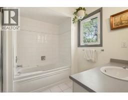 10 HUNTINGWOOD Avenue UnitNo. 20 - 26