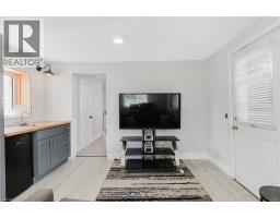 35 SHADE Street - 14