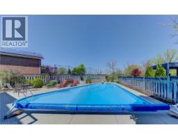 97 MANITOULIN Crescent - 38