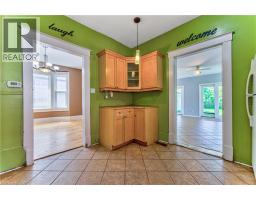 22 HERLAN Avenue - 12