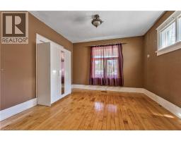 22 HERLAN Avenue - 16