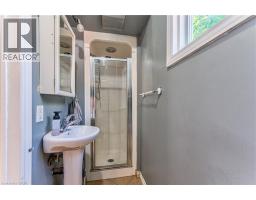 22 HERLAN Avenue - 22