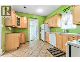 22 HERLAN Avenue - 9